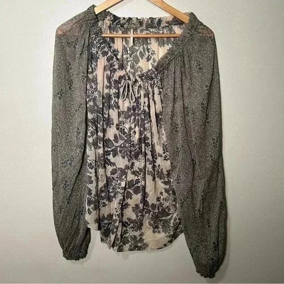 Free people sheer Hendrix printed peasant top S oversized - Picture 2 of 8